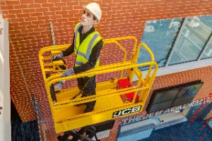 Location Nacelle Ciseaux (6m à 22m) Annecy & Haute-Savoie | Hauteur & Stabilité | G3Loc