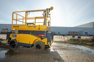 Location Nacelle Ciseau (Élec & Diesel) à Saint-Quentin-Fallavier : La Stabilité en Hauteur