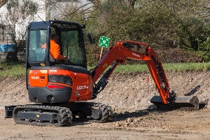 Location Mini-Pelle (1T à 8T) Gex & Pays de Gex | G3Loc